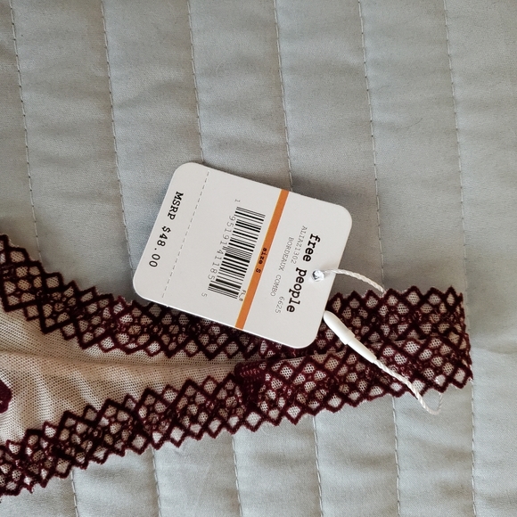 BUNDLE OF 2❣❣NWT💕Free People Alia Bralettes - Picture 11 of 16